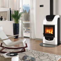 ANDA EVO 8.5 KW GECALISEERD – LA NORDICA EXTRAFLAME HOUTKACHEL